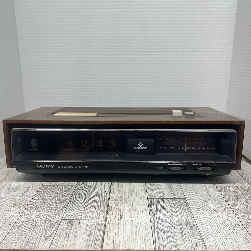 Vintage‎ Sony Digimatic Litetime TFM-C770W Flip Clock Radio for Parts Repair